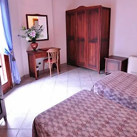 Hotel Leo